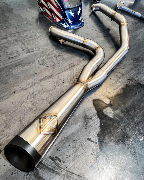 Manufacturer-supplied Stainless / Black Endcap reference image; exact routing follows the listed motorcycle and configuration.