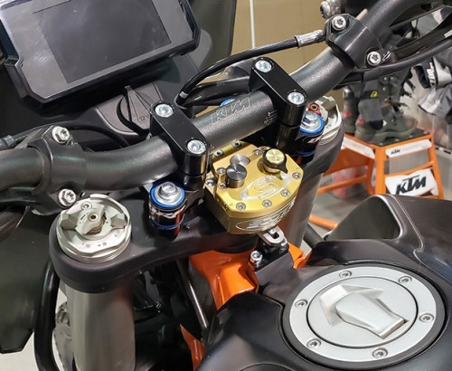 SCOTTS STEERING DAMPER COMPLETE KIT KTM 790 ADVENTURE 19-20 DS-SUB-3550-01R