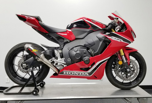 GRAVES EXH-17CB1-CBTC Carbon Slip-on Exhaust CBR1000RR 17-23