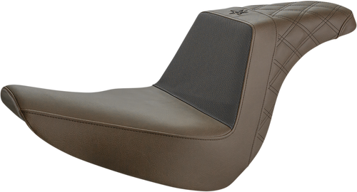 SADDLEMEN UN18-29-173BR Unknown Industries Performance Gripper Seat - Front Carbon Fiber/Black Gripper Lumbar/Rear Lattice FL/FX '18-'23