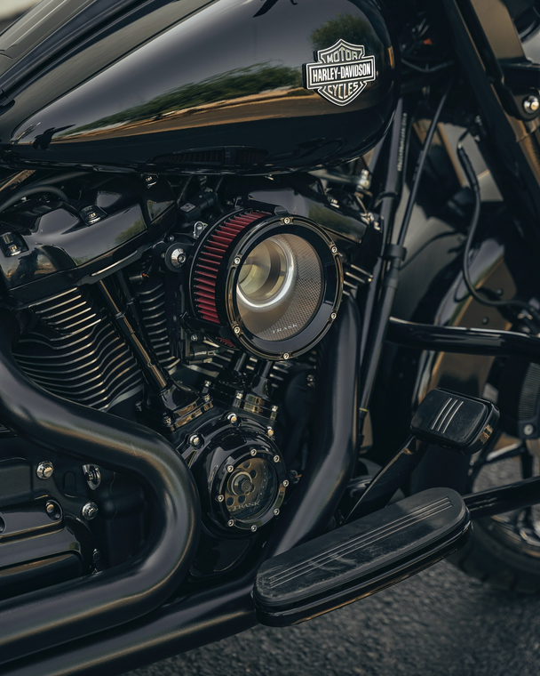 Trask Tm-1024gbk Gloss Black Assault High-Flow Air Cleaner Kit Road & street Glide 24-25 Trask Tm-1024gbk Gloss Black Assault High-Flow Air Cleaner Kit Road & street Glide 24-25