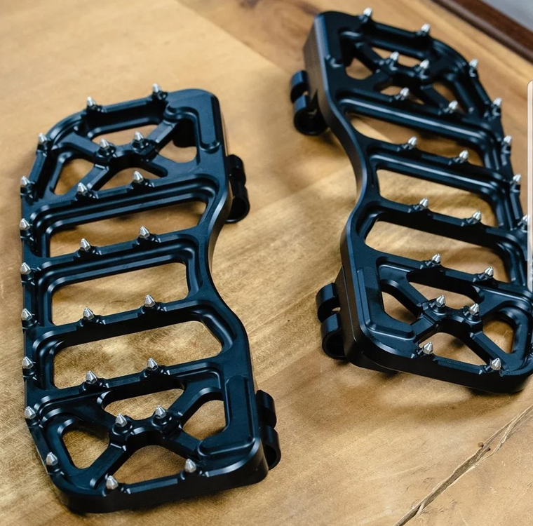 Flo V5 Full Size Black Moto Style Floorboard Set Pegs Indian touring Flo V5 Full Size Black Moto Style Floorboard Set Pegs Indian touring