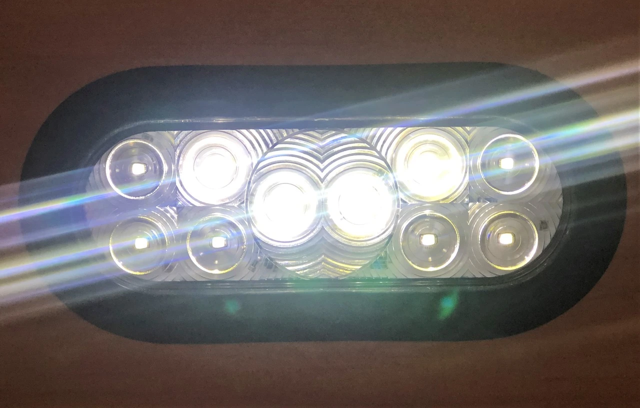 LED STOP TURN TAIL REVERSE LIGHT FOR TRAILERS AND TRUCKS