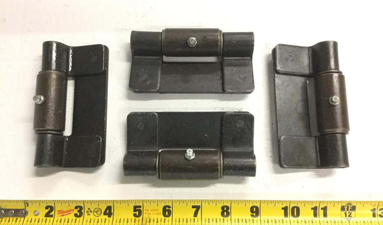 Weld-On Butterfly Door Hinge, 4-1/2” w/ Grease Fitting, Raw TBH02