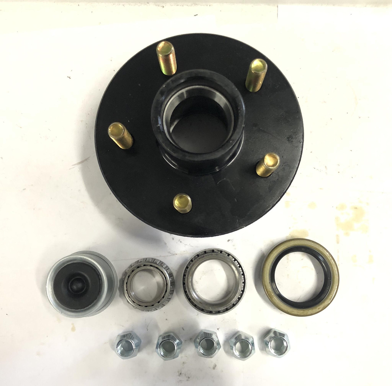 3.5k trailer axle hub 5 lug - retail packaging 