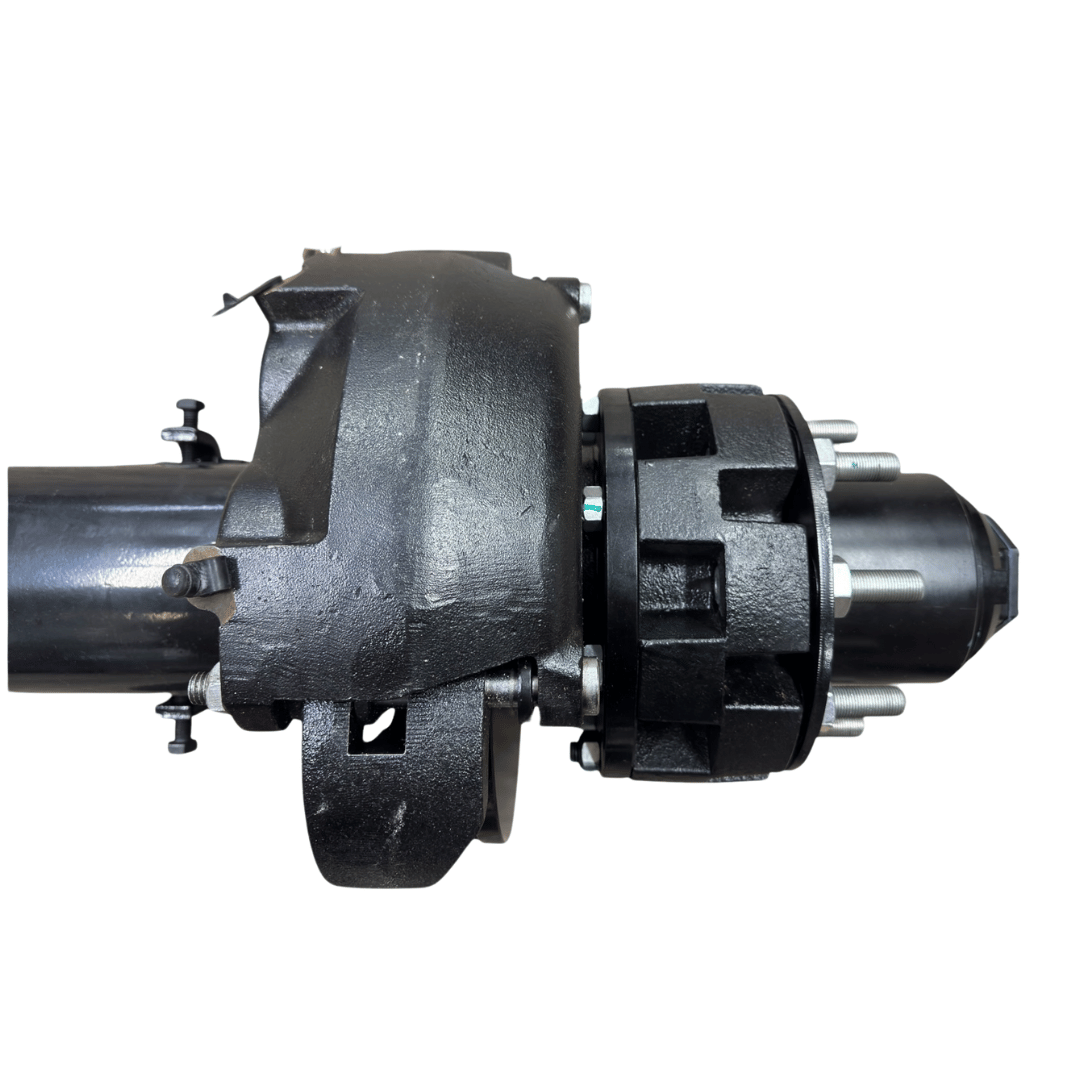 Built tough: 12K axle kit with hydraulic brakes and 16-inch dual wheels for heavy loads