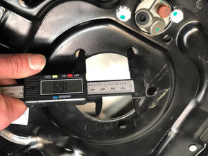 5.2k - 7k Hydraulic Uni-Servo Manual-Adjusting Right Hand Brake Assembly 12" x 2"