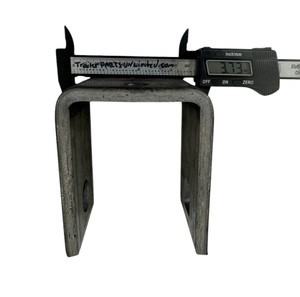 Enhance your trailer's suspension with the Center Weld On Hanger for Equalizer. Designed for 2" wide slipper springs and measuring 3-1/2" tall, this hanger ensures a solid, smooth ride. Perfect for a variety of trailers. Part# 29-1