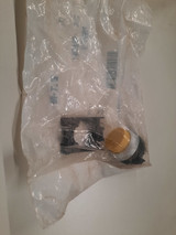 Eaton M22-DH-Y Pushbuttons