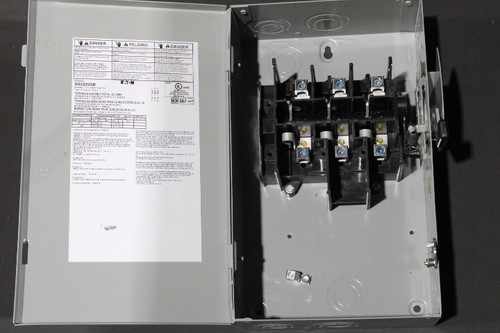 Eaton DG322UGB Single Throw Safety Switch (Aesthetic Defect) Eaton DG322UGB Single Throw Safety Switch (Aesthetic Defect)