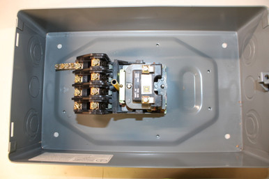 Square D 8903LG40V02 Multi-Pole Lighting Contactor