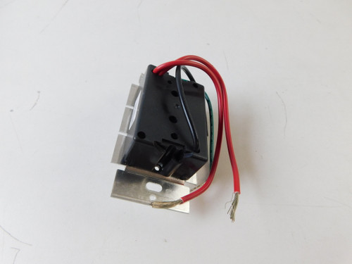 Lutron AY-103P-WH Light and Dimmer Switches