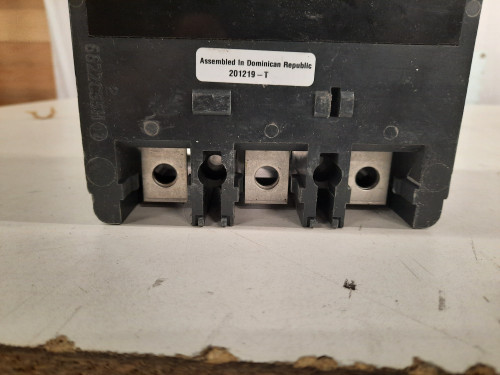 Eaton DK3400W Molded Case Breakers (MCCBs)