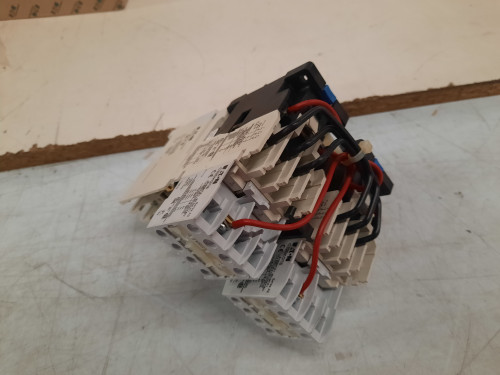 Eaton AE56BN0AC Reversing Starters Open 3P 10A 120V 50/60Hz 2NC 110/120VAC