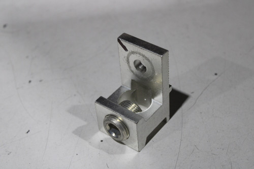 CMC Utility Products 500-KCMIL-4 Lugs (Used) CMC Utility Products 500-KCMIL-4 Lugs (Used)