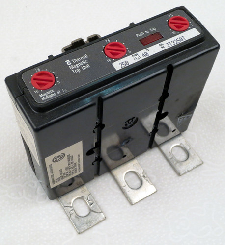 Eaton XJM3250 Trip Units (Damaged, For Parts or Repair) Eaton XJM3250 Trip Units (Damaged, For Parts or Repair)