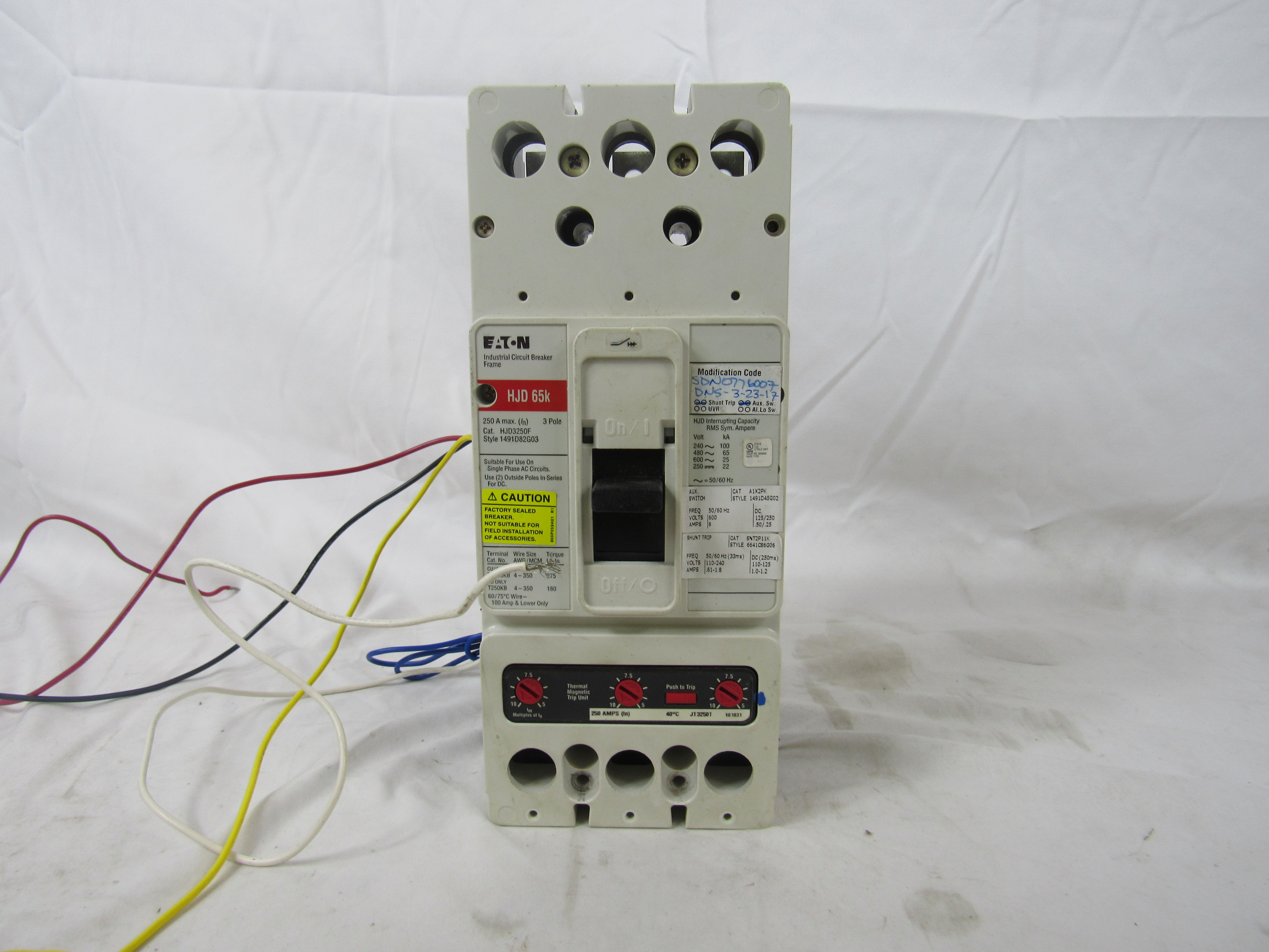 Eaton HJD3250 Interchangeable Trip Circuit Breaker (Used)
