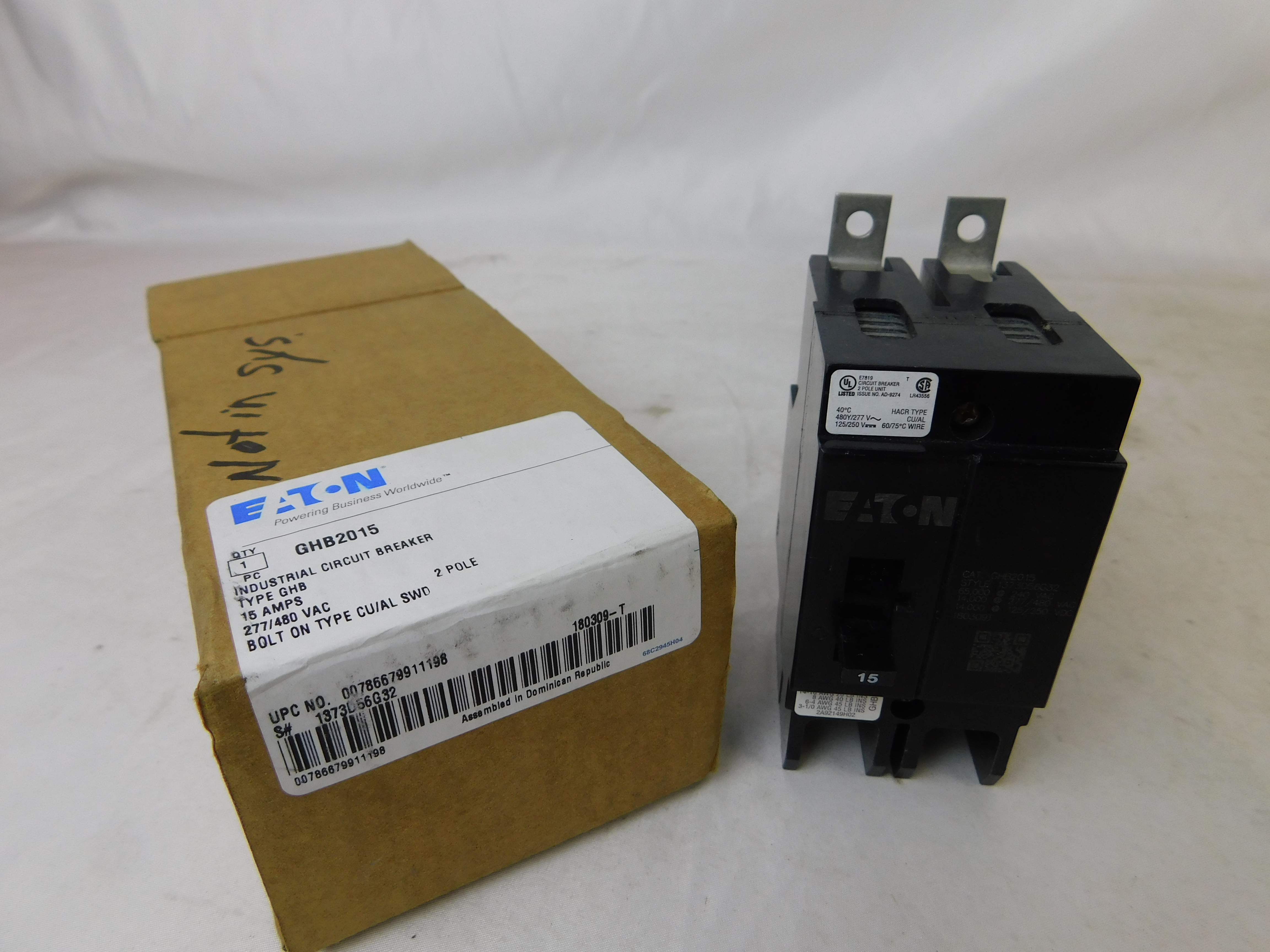 Eaton GHB2015 Non-Interchangeable Trip Circuit Breaker