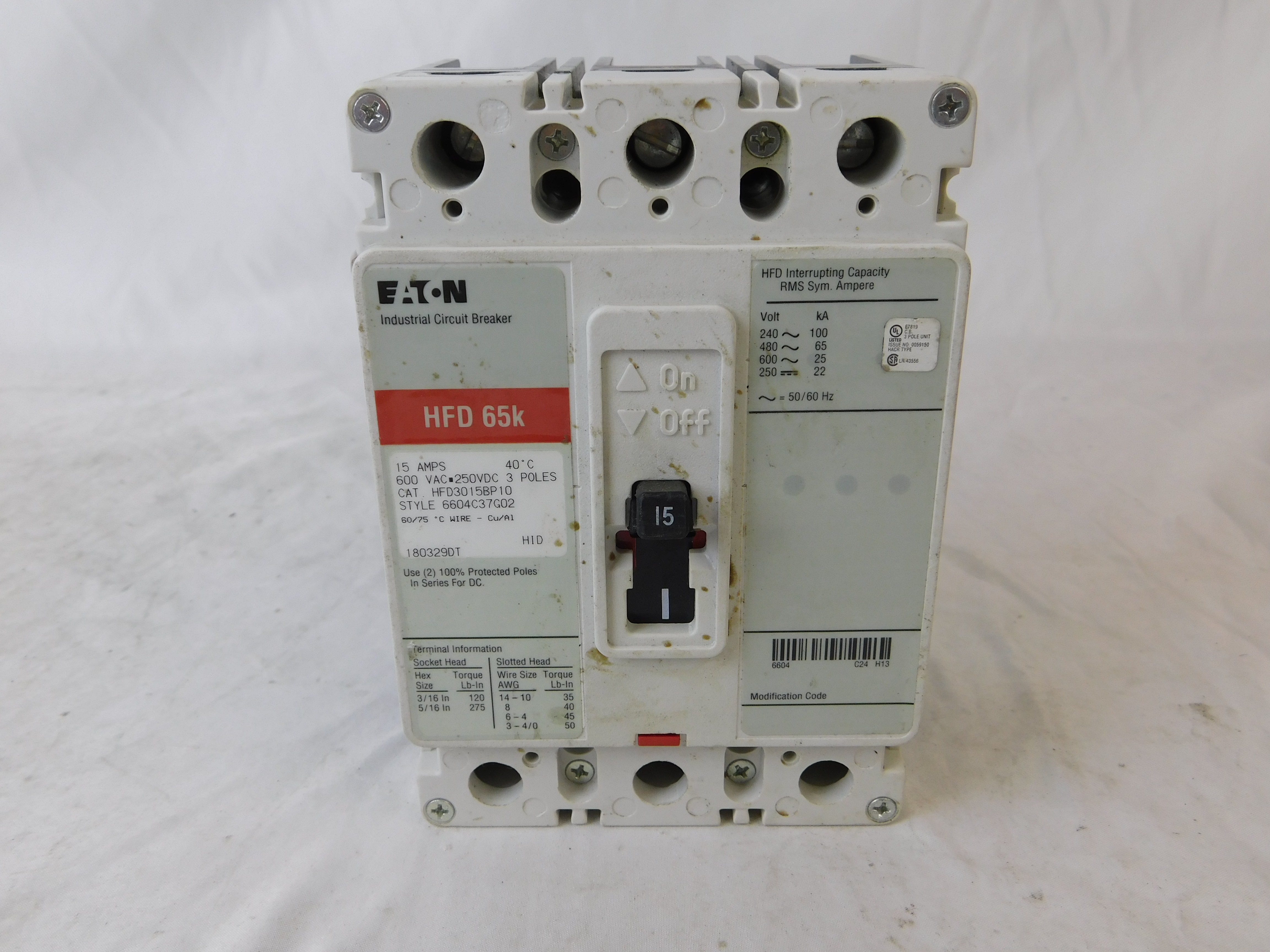 Eaton HFD3015 Non-Interchangeable Trip Circuit Breaker (Repackaged)