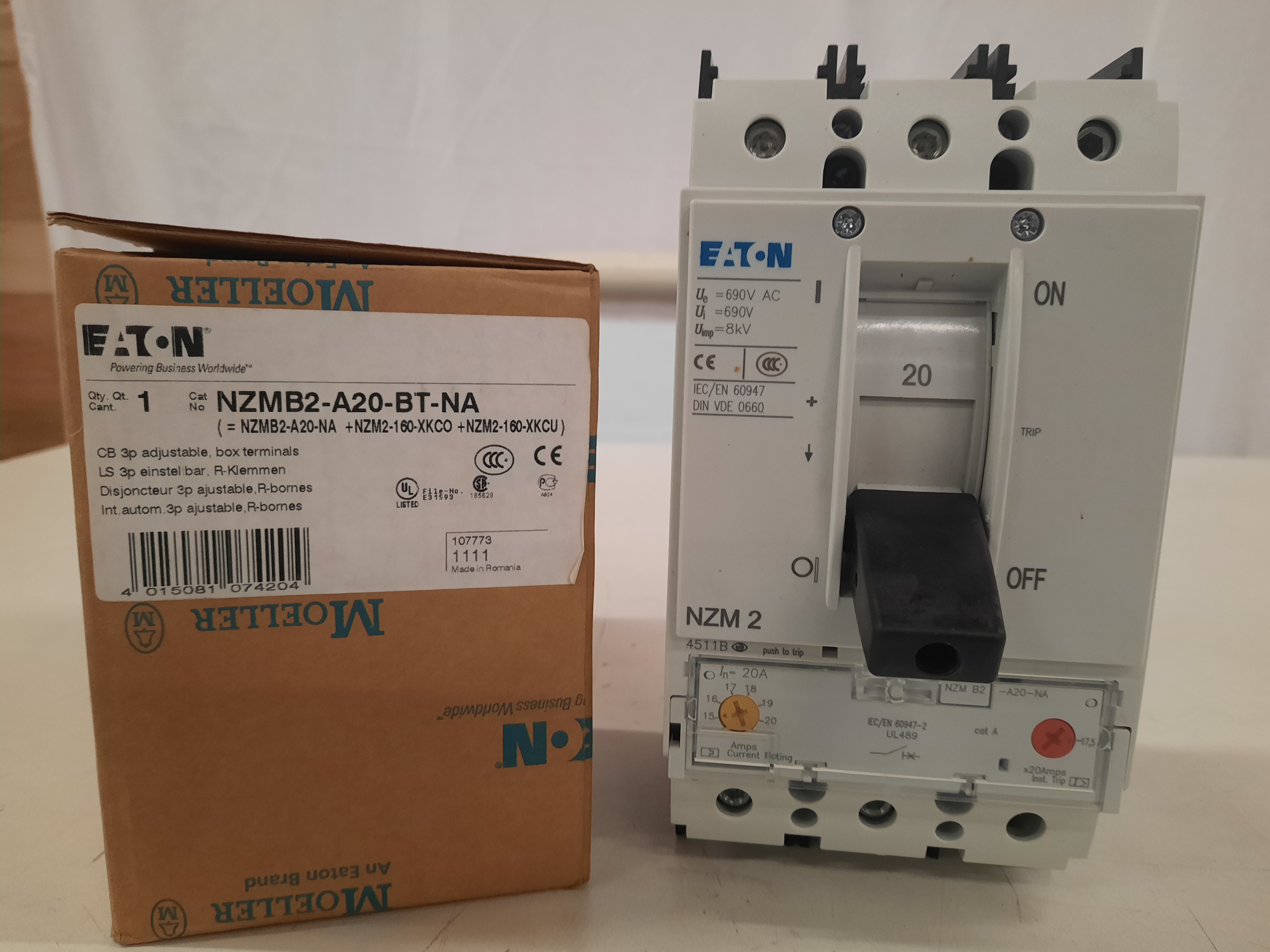 Moeller NZMB2-A20-BT-NA Molded Case Circuit Breaker