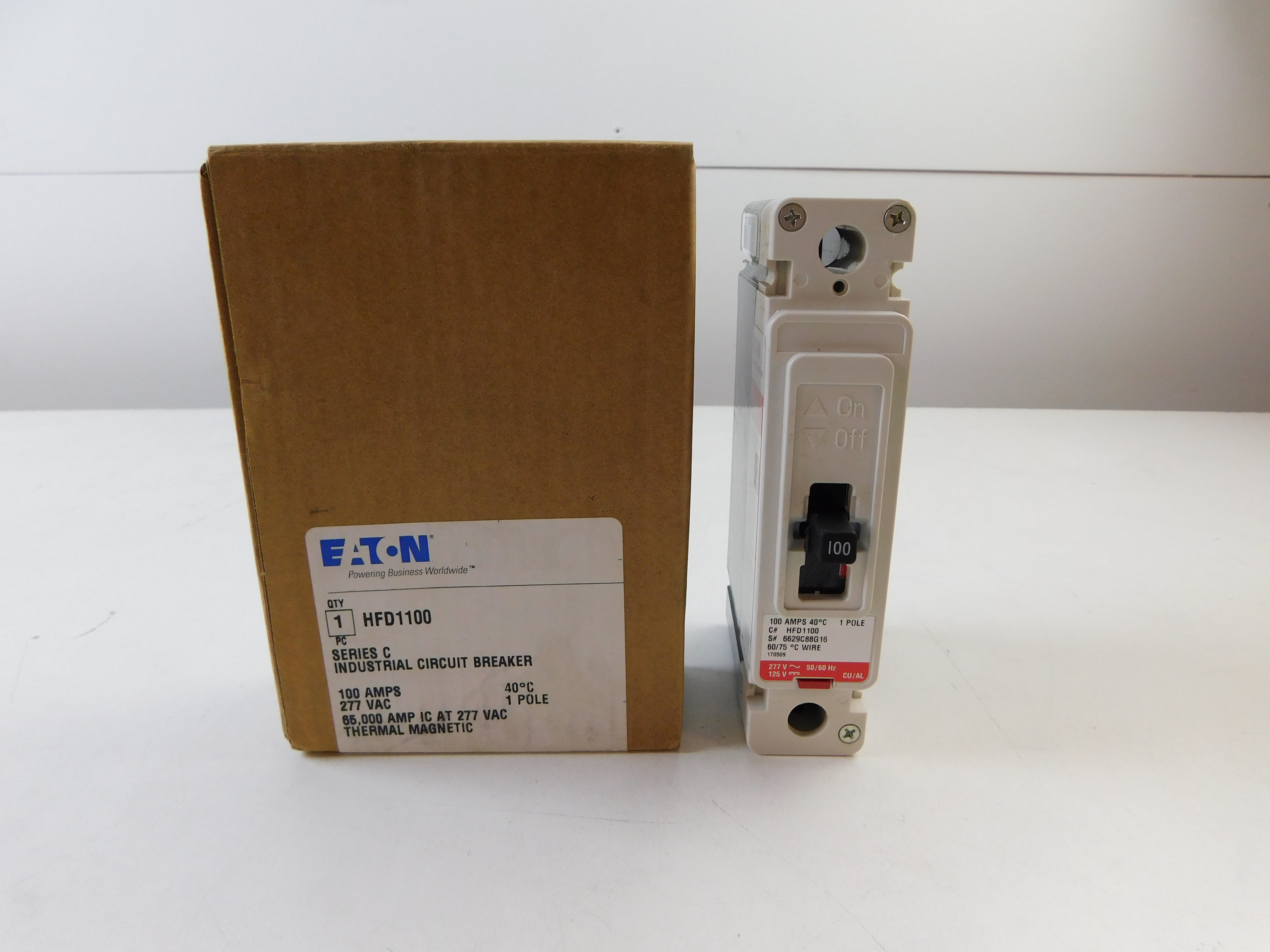 Eaton HFD1100 Non-Interchangeable Trip Circuit Breaker