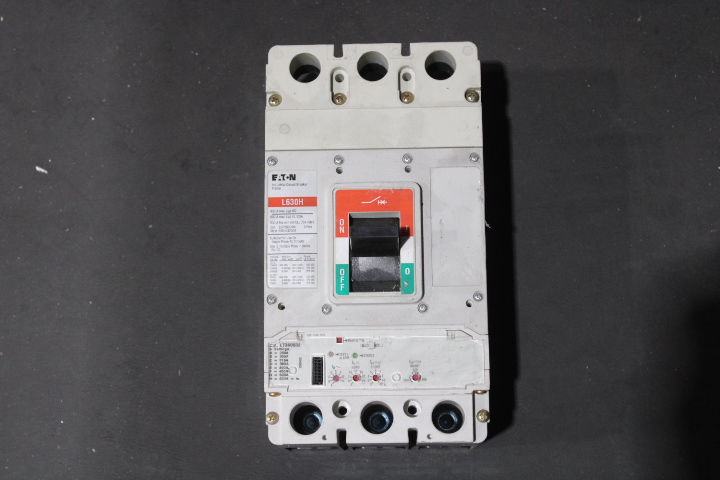 Eaton LGH3600FAW Molded Case Breakers (MCCBs) (Damaged, For Parts or Repair)