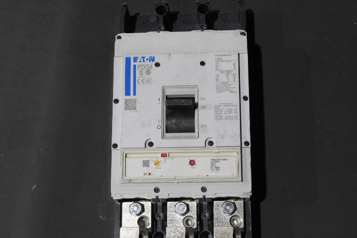 Eaton PDG43M0800TFAN Molded Case Breakers (MCCBs) (Damaged, For Parts or Repair)