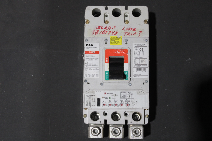 Eaton LGE3600FAW Molded Case Breakers (MCCBs) (Damaged, For Parts or Repair) Eaton LGE3600FAW Molded Case Breakers (MCCBs) (Damaged, For Parts or Repair)