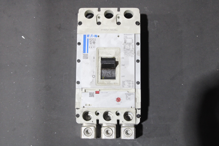 Eaton PDG33M0600TFAL Molded Case Breakers (MCCBs) (Damaged, For Parts or Repair)