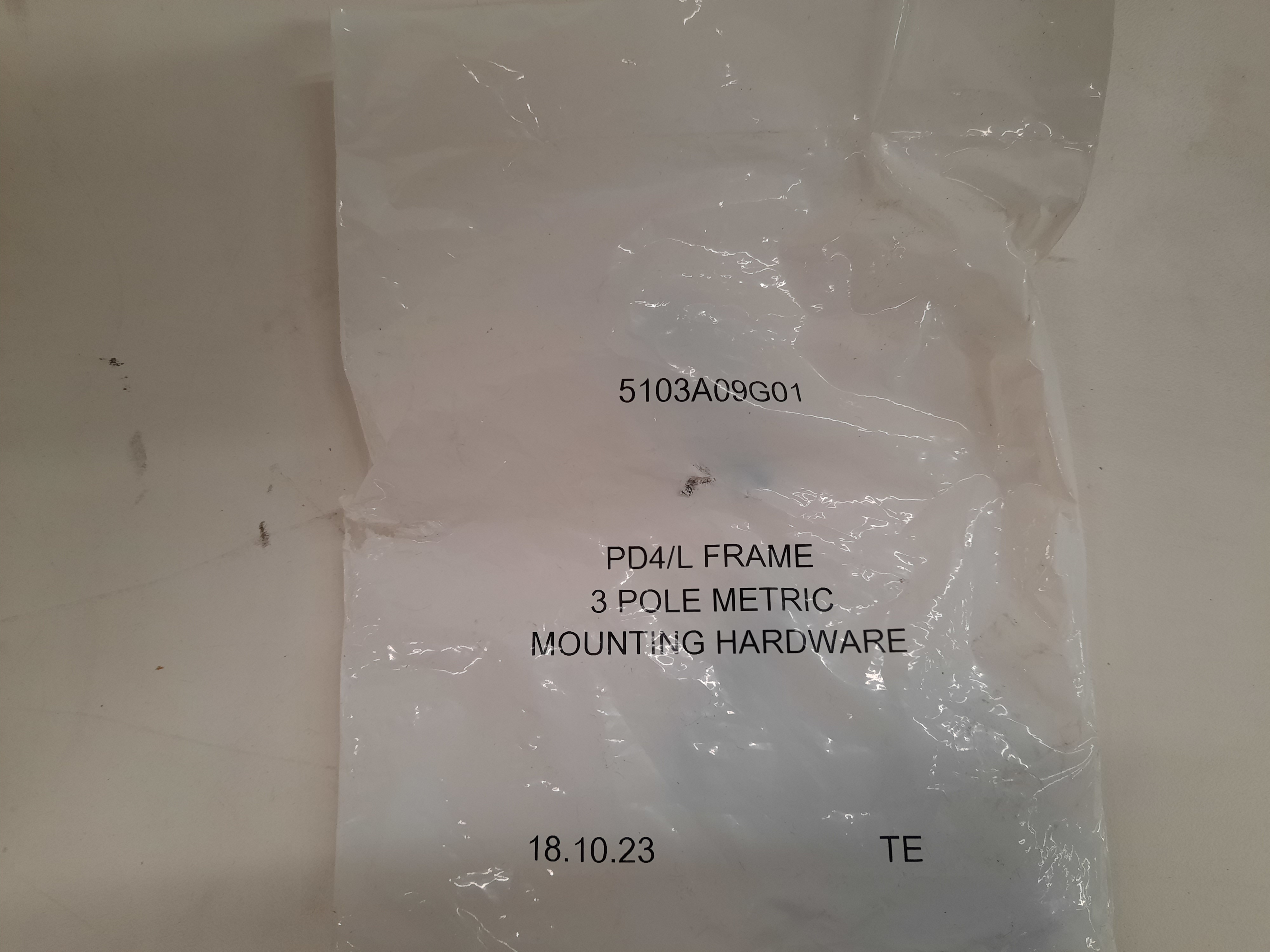 Eaton 5103A09G01 Circuit Breaker Accessories