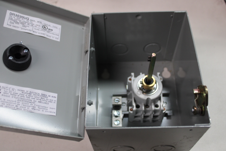 Crouse-Hinds DR3030UG Rotary Safety Switches (Repackaged)