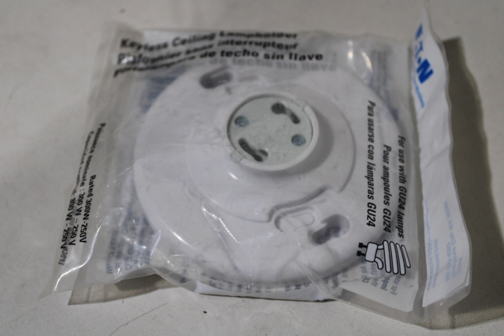 Eaton GU24W-SP Lampholders/Adaptors/Accessories Eaton GU24W-SP Lampholders/Adaptors/Accessories
