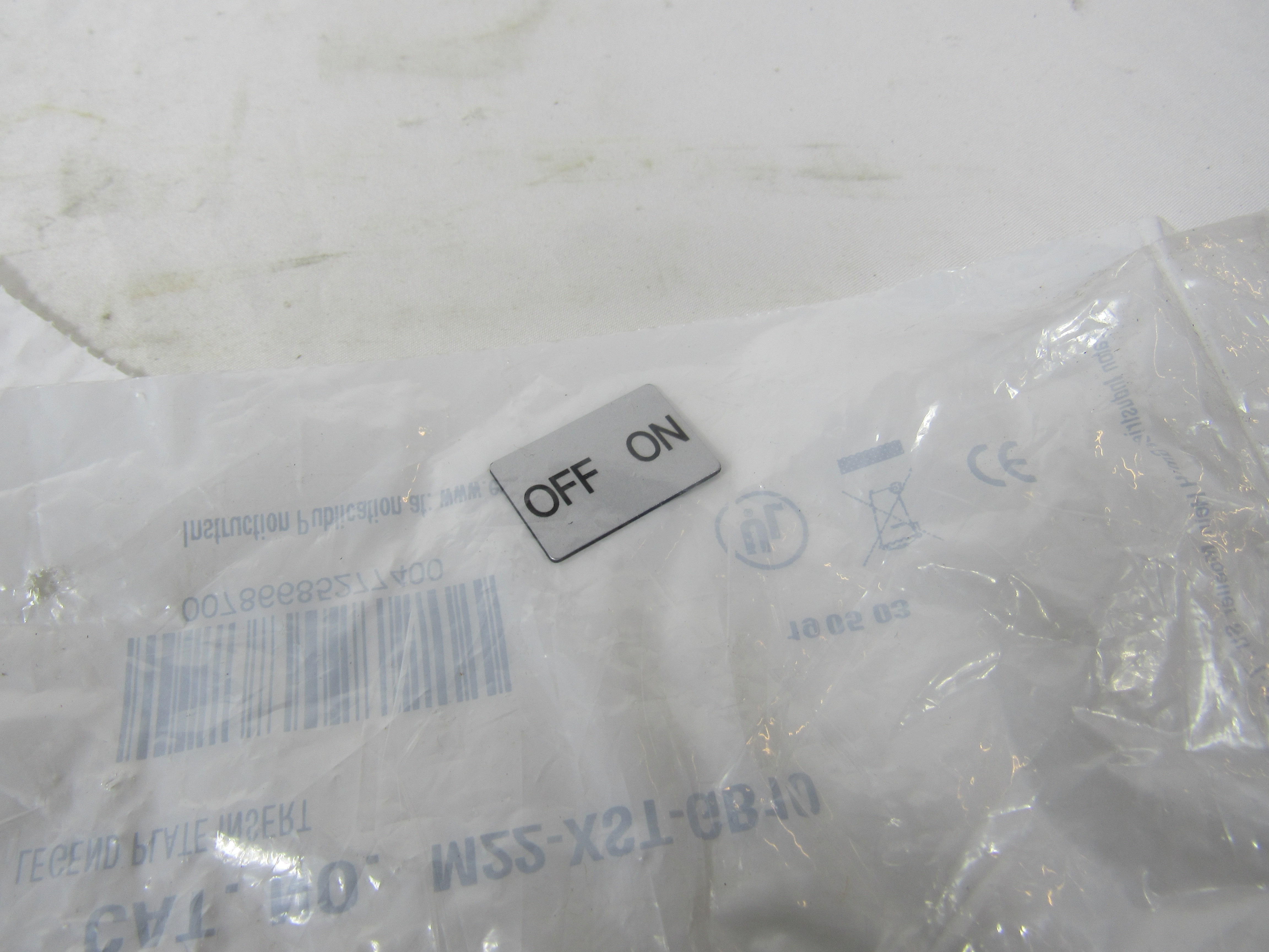 Eaton M22-XST-GB10 Pushbutton Legend Plate Insert