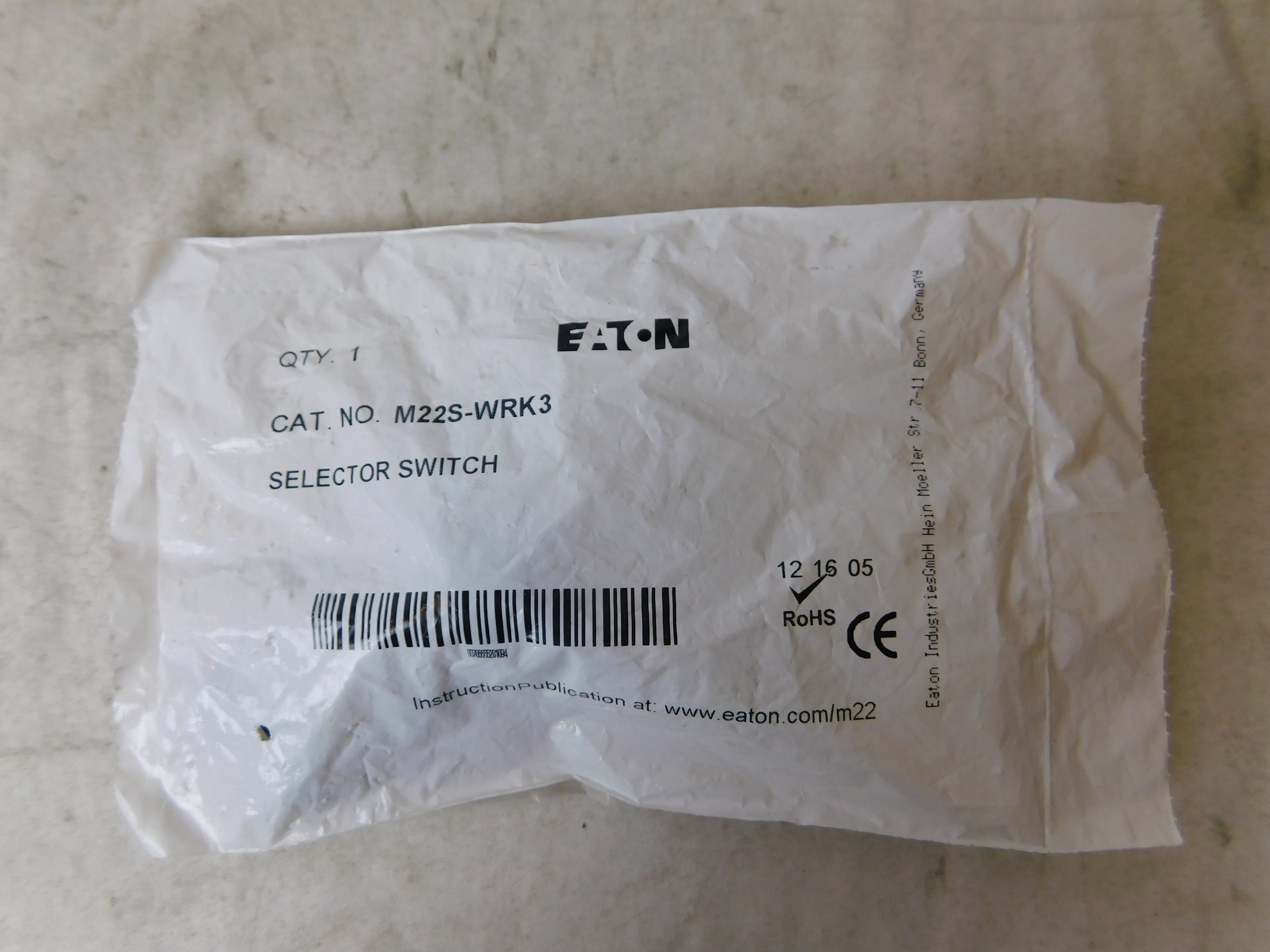 Eaton M22S-WRK3 Non-Illuminated Selector Switch Operator