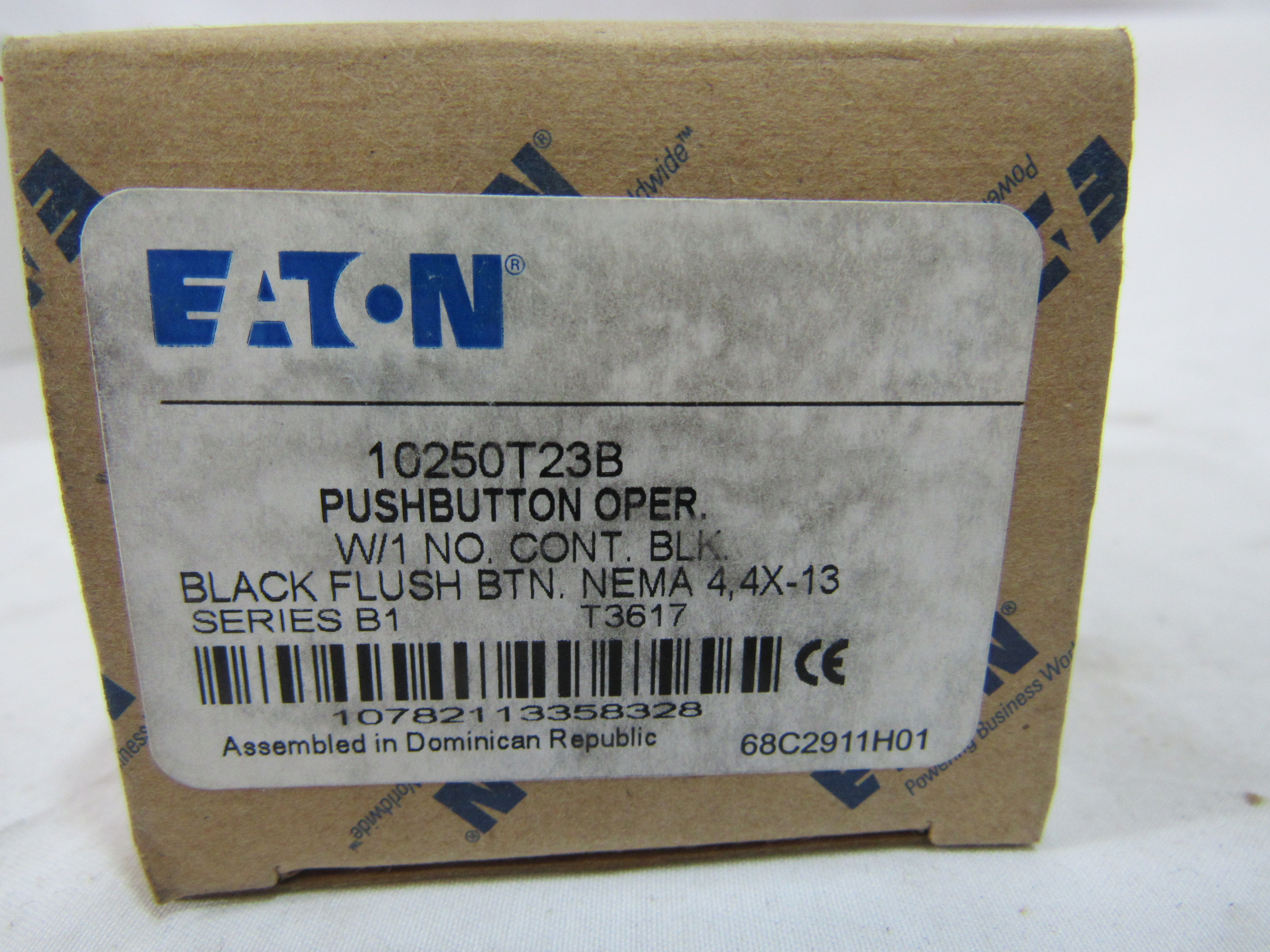Eaton 10250T23B Non-Illuminated Pushbutton