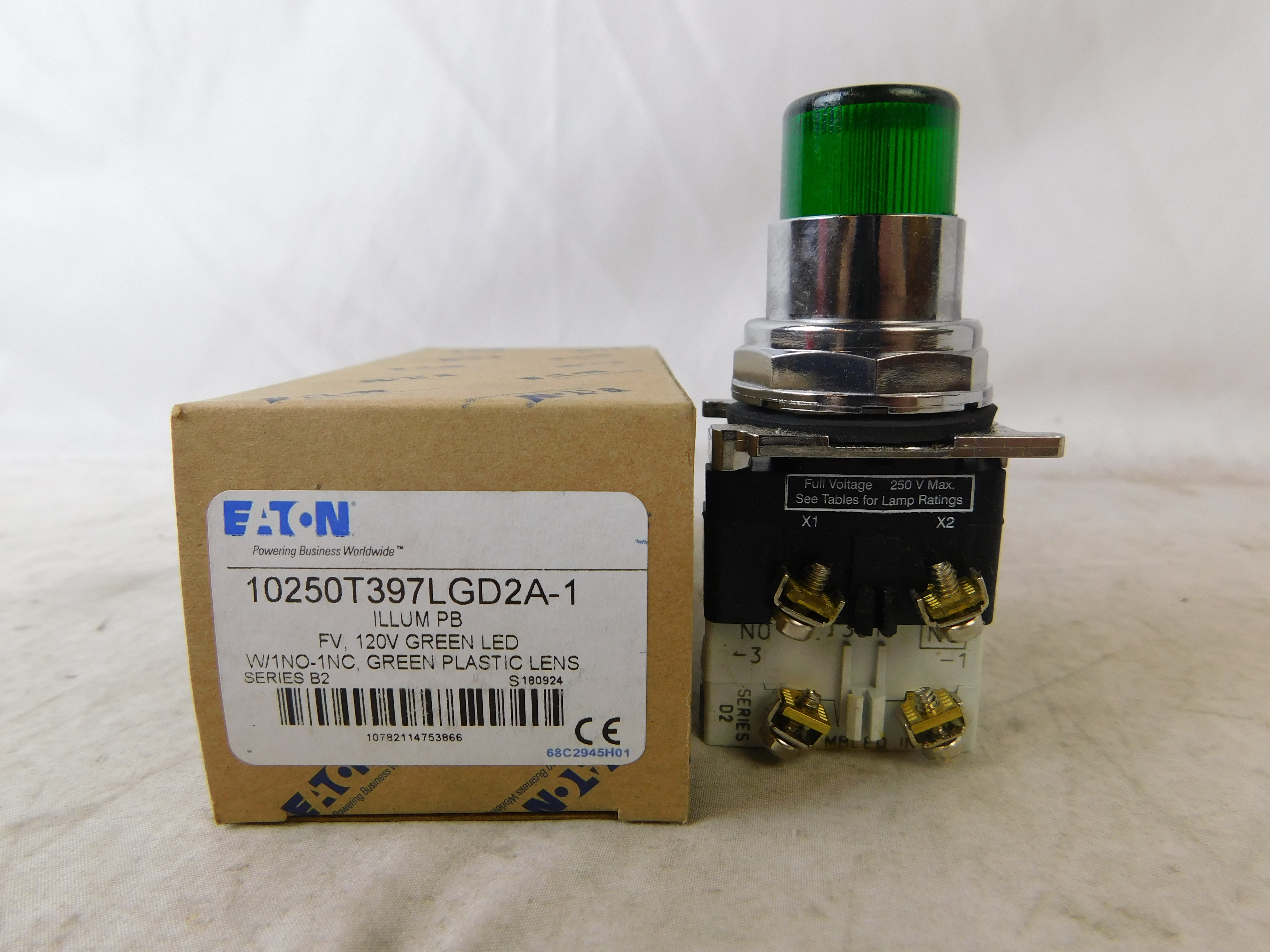 Eaton 10250T397LGD2A-1 Illuminated Pushbutton