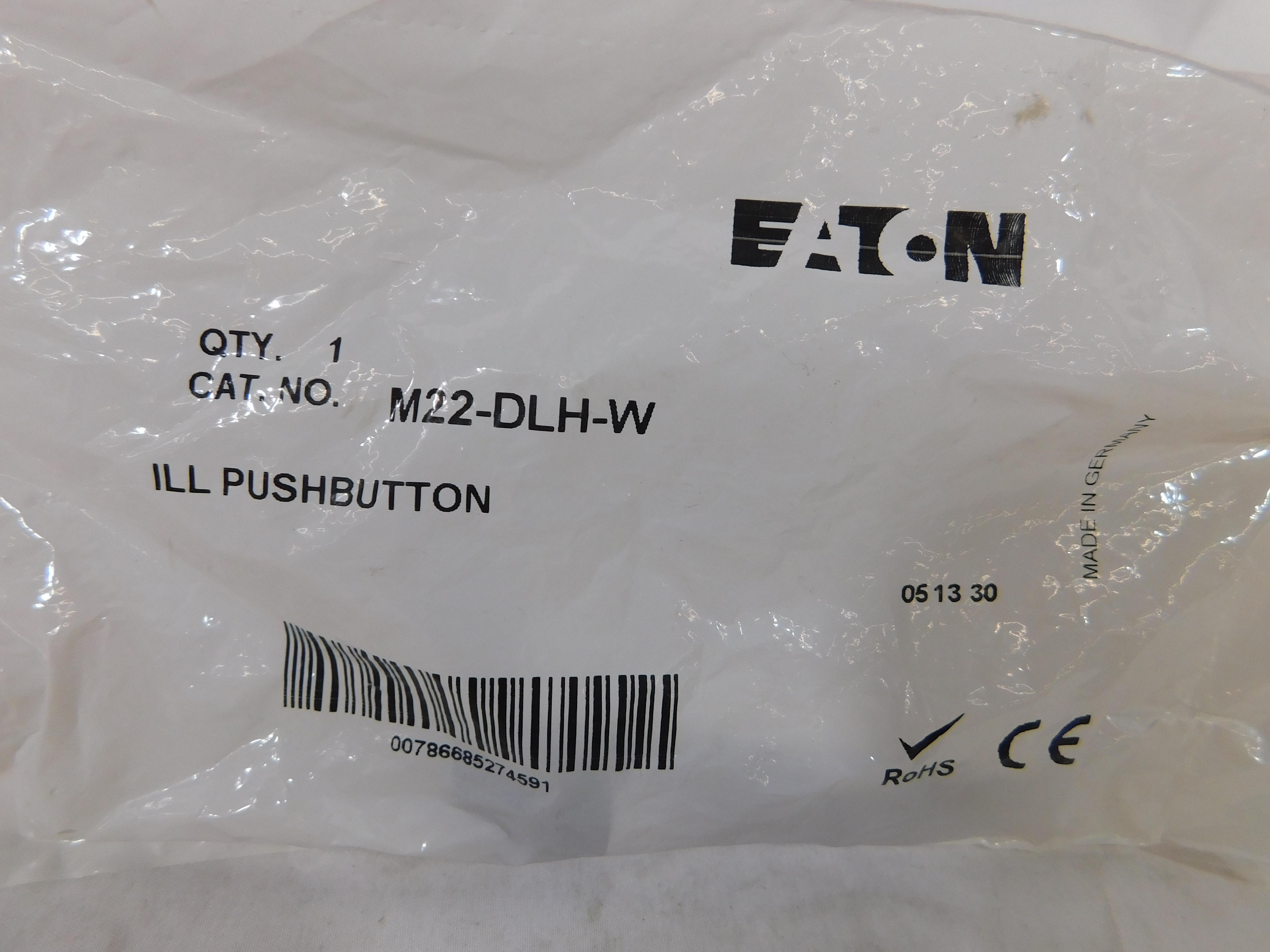 Eaton M22-DLH-W Pushbutton Operator
