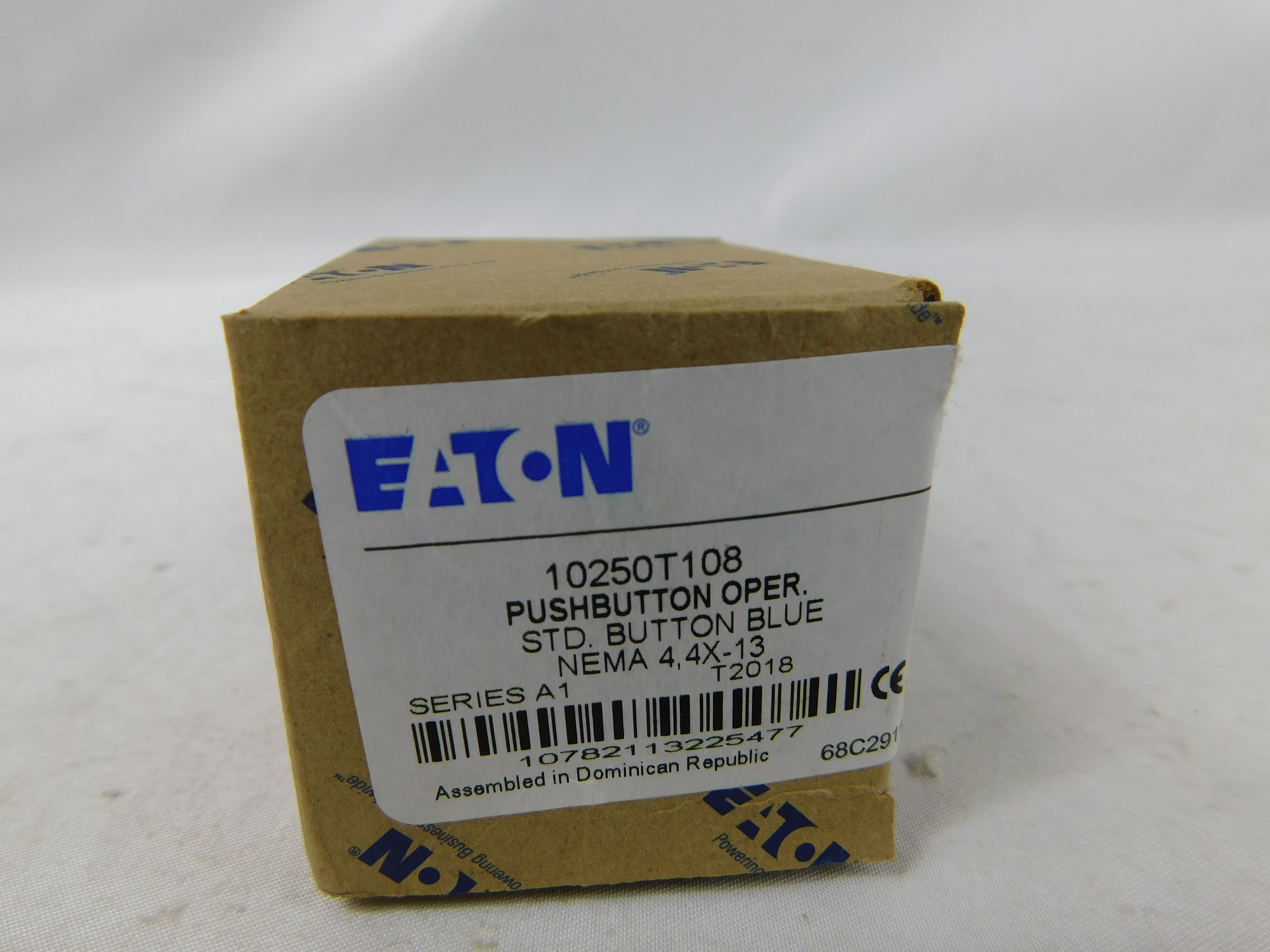 Eaton 10250T108 Non-Illuminated Pushbutton Operator