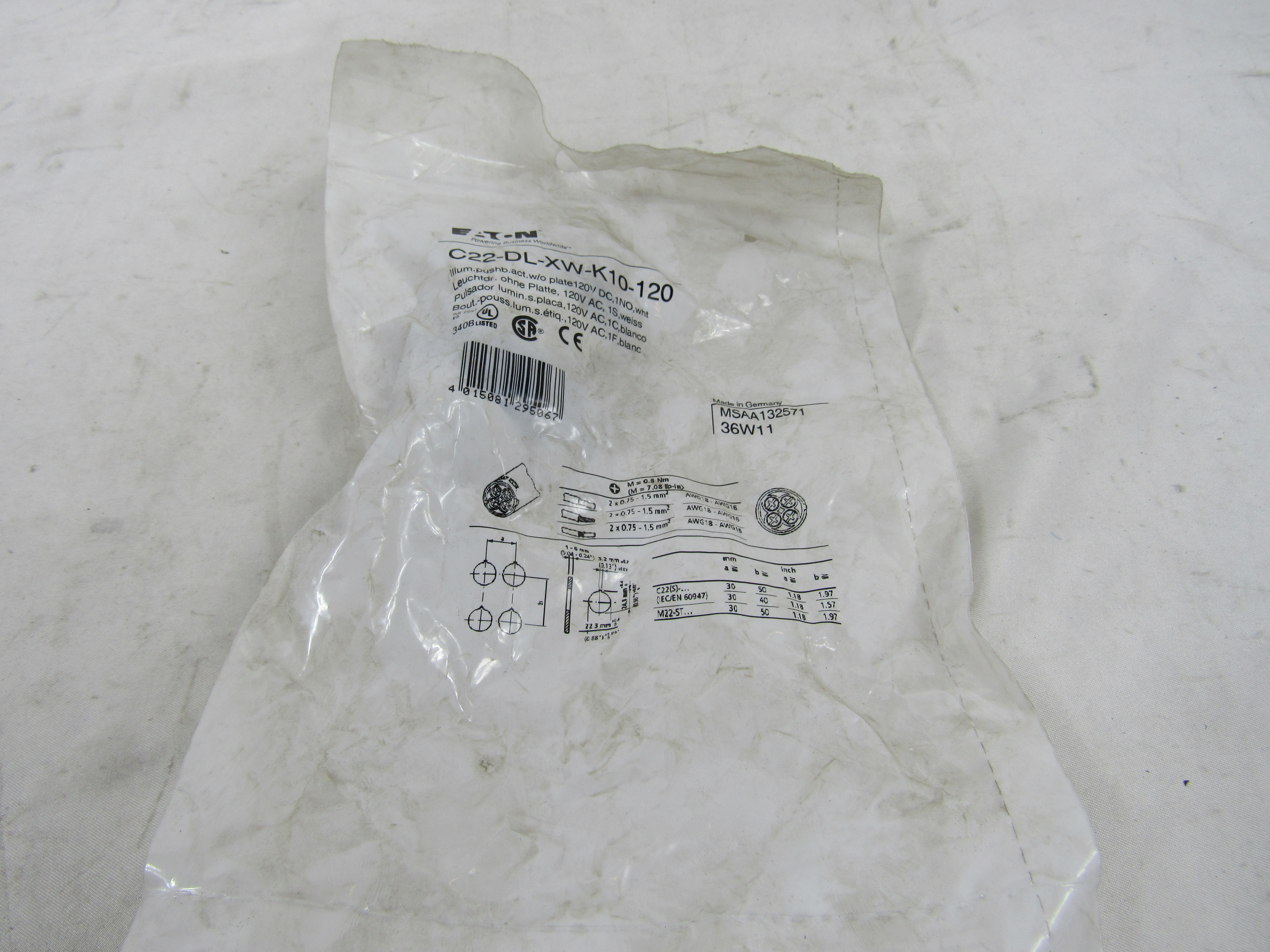 Eaton C22-DL-XW-K10-120 Illuminated Pushbutton