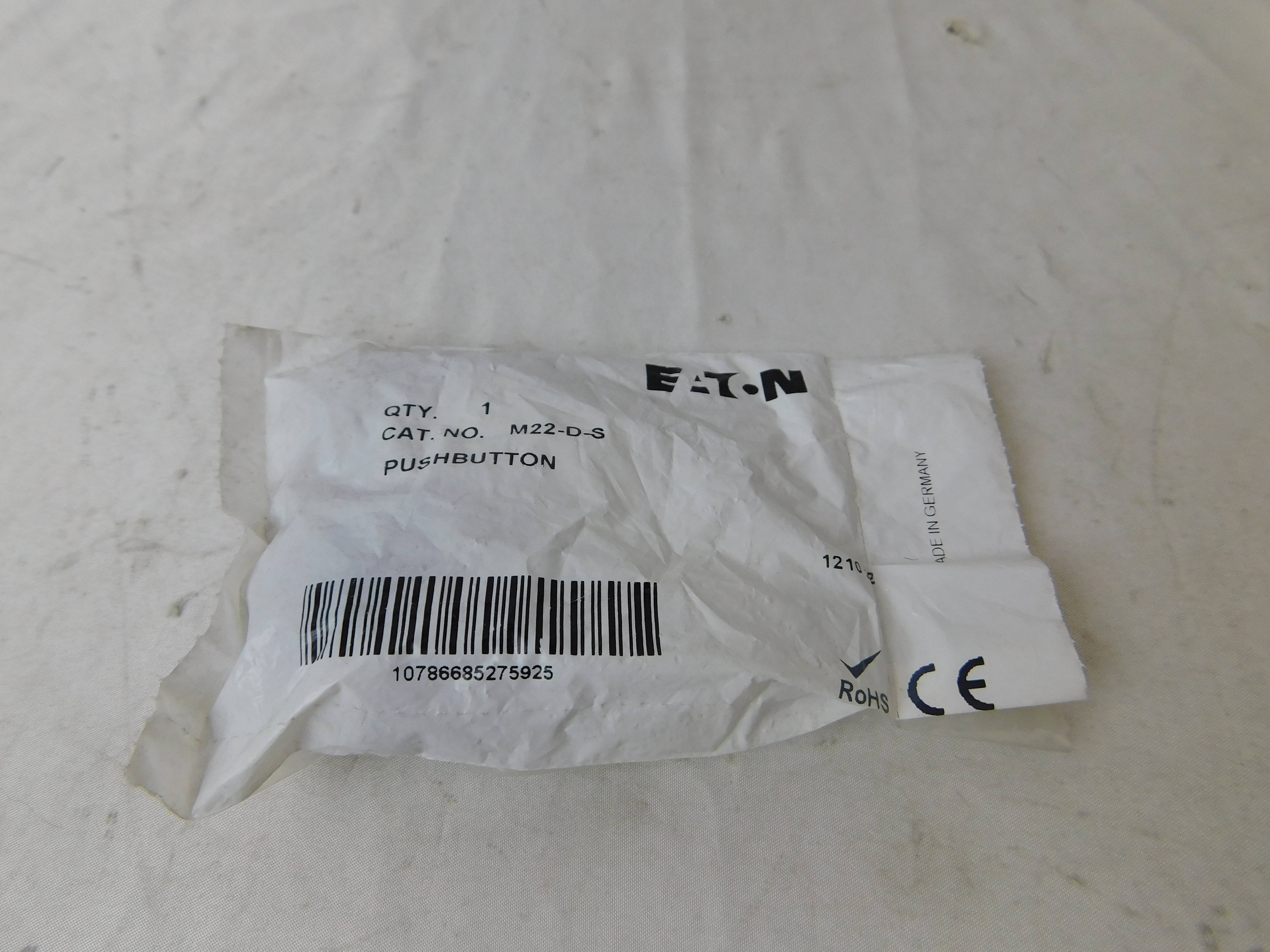 Eaton M22-D-S Non-Illuminated Pushbutton Operator