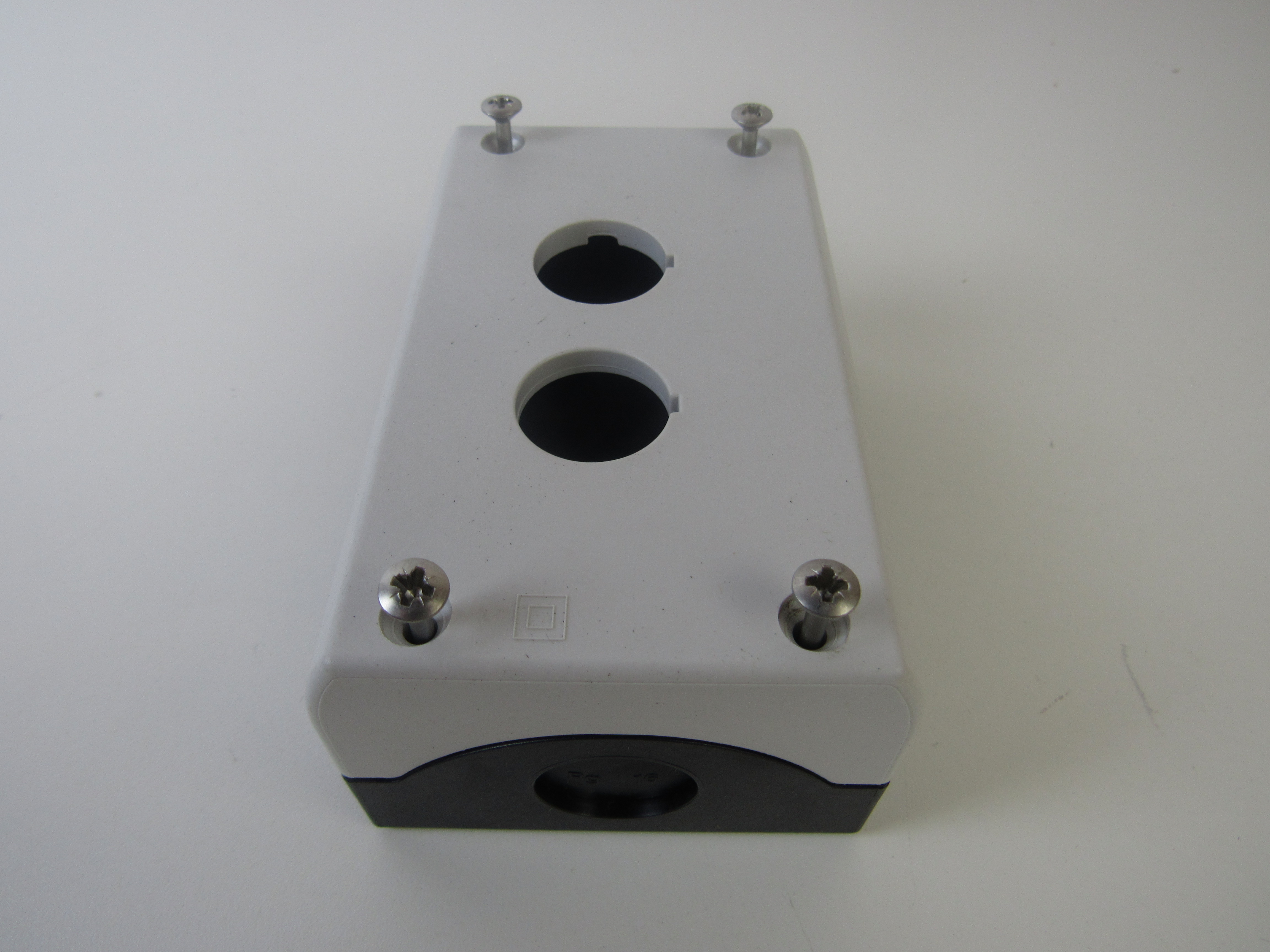 Eaton M22-I2-PG Pushbutton Enclosure