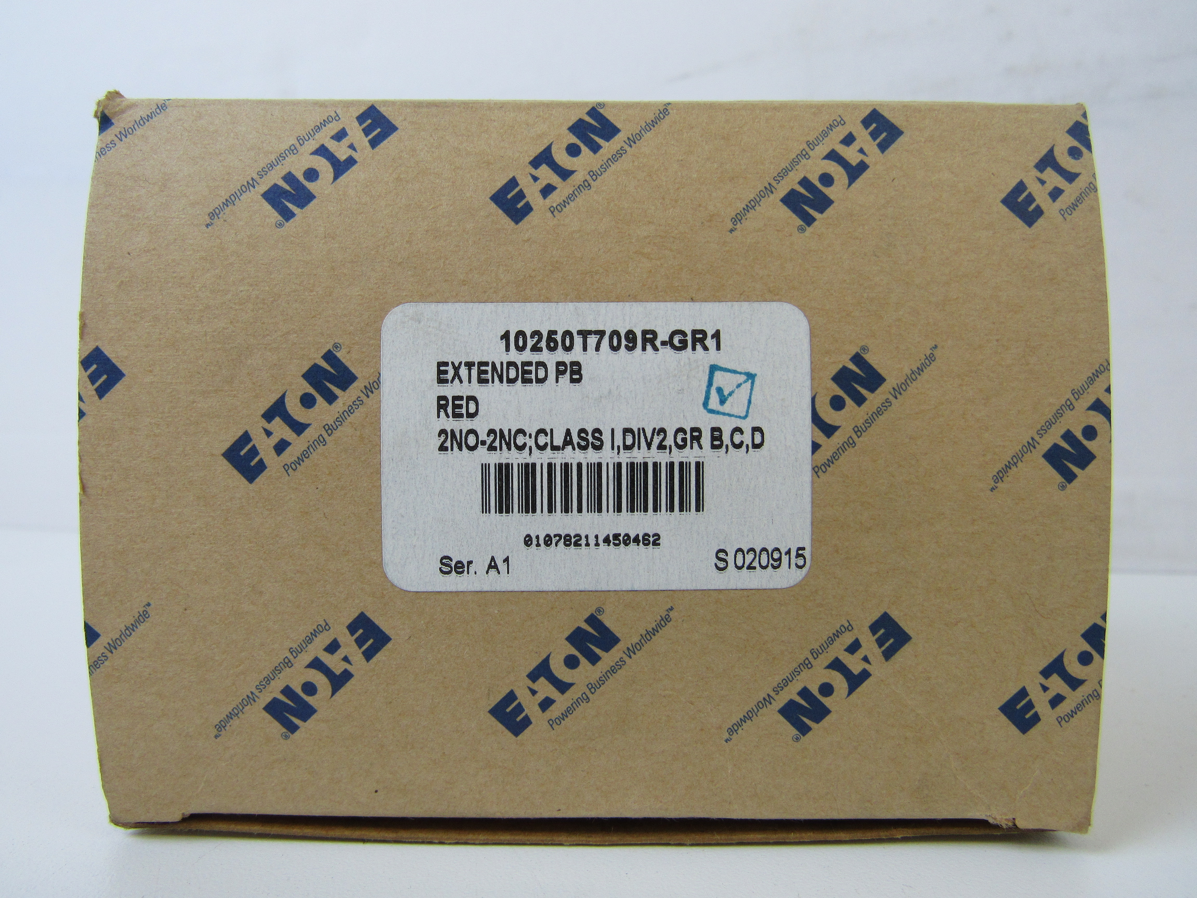 Eaton 10250T709R-GR1 Pushbuttons Non-Illuminated 2NO 2NC Red