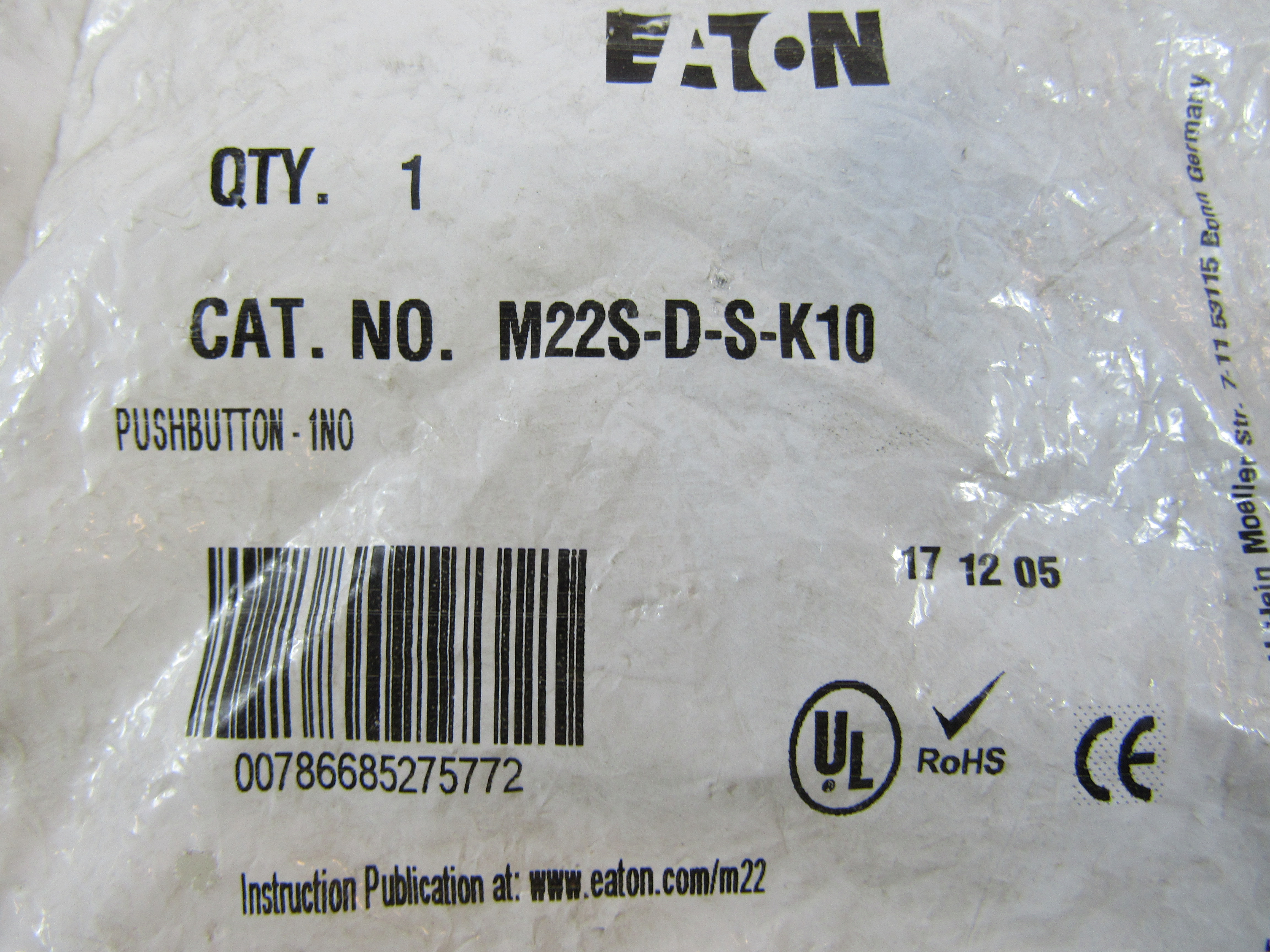 Eaton M22S-D-S-K10 Non-Illuminated Pushbutton