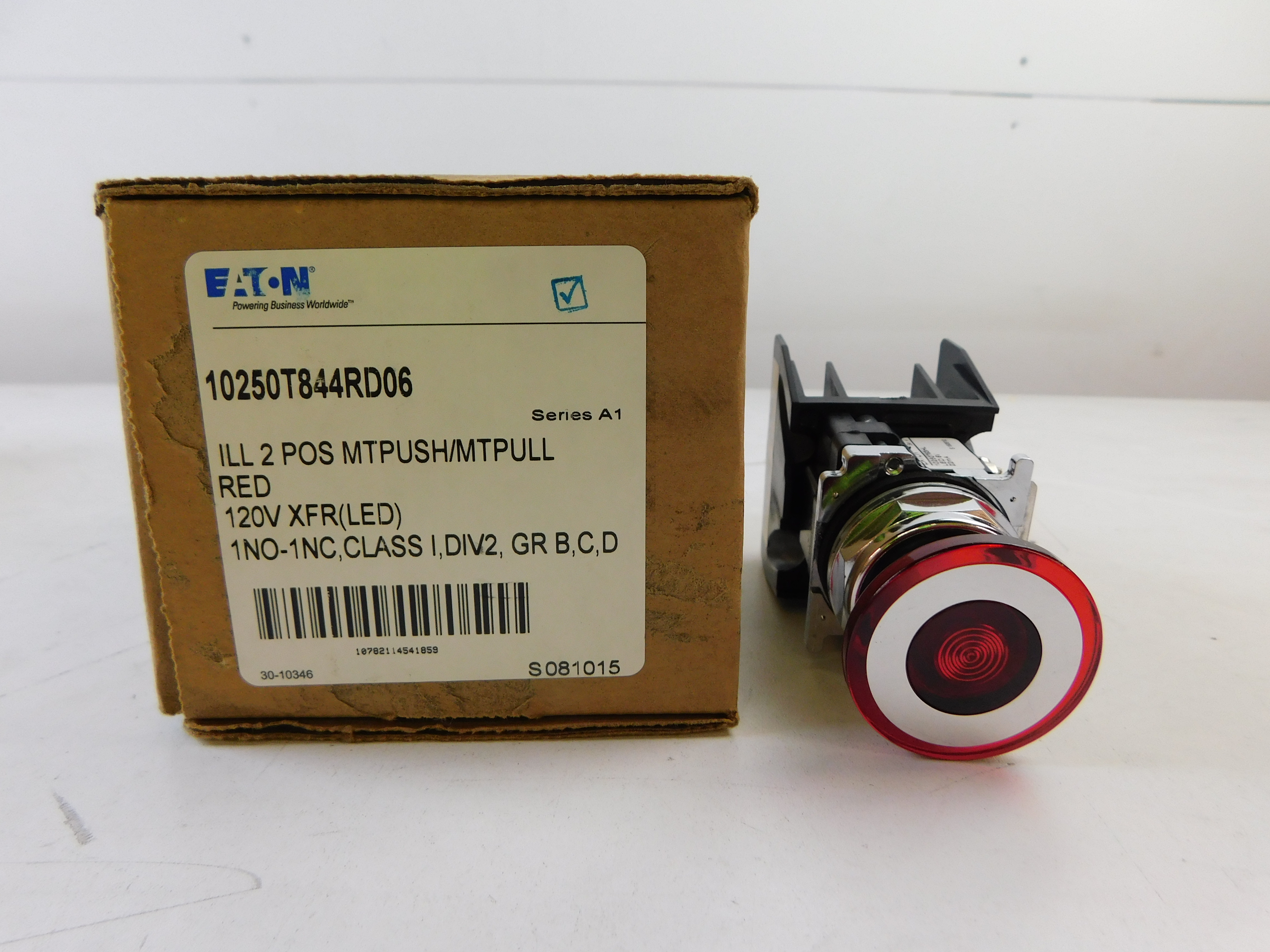 Eaton 10250T844RD06 Pushbuttons Illuminated 120V 1NO 1NC 2 Position Red