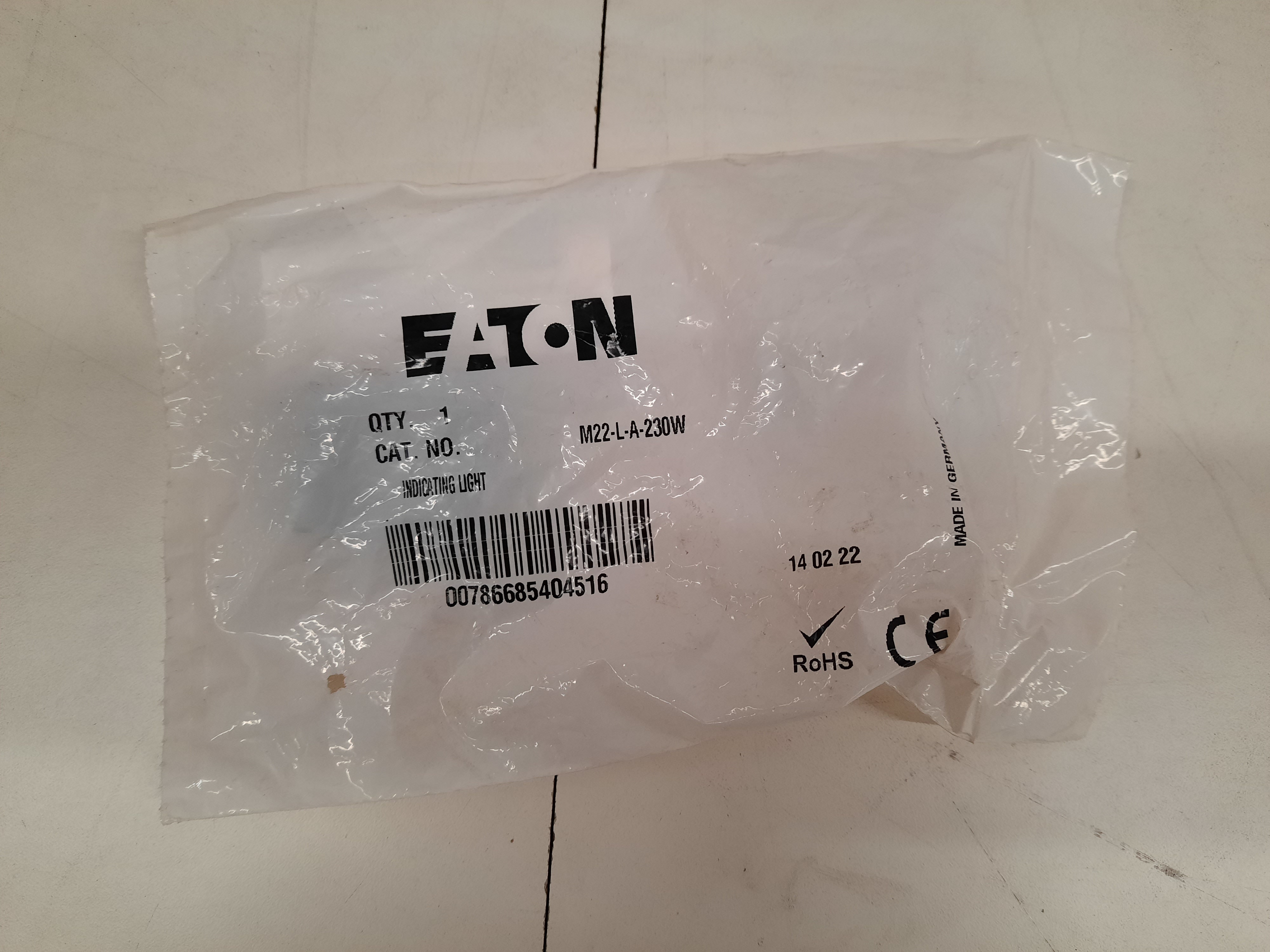 Eaton M22-L-A-230W Pushbutton Indicating Light