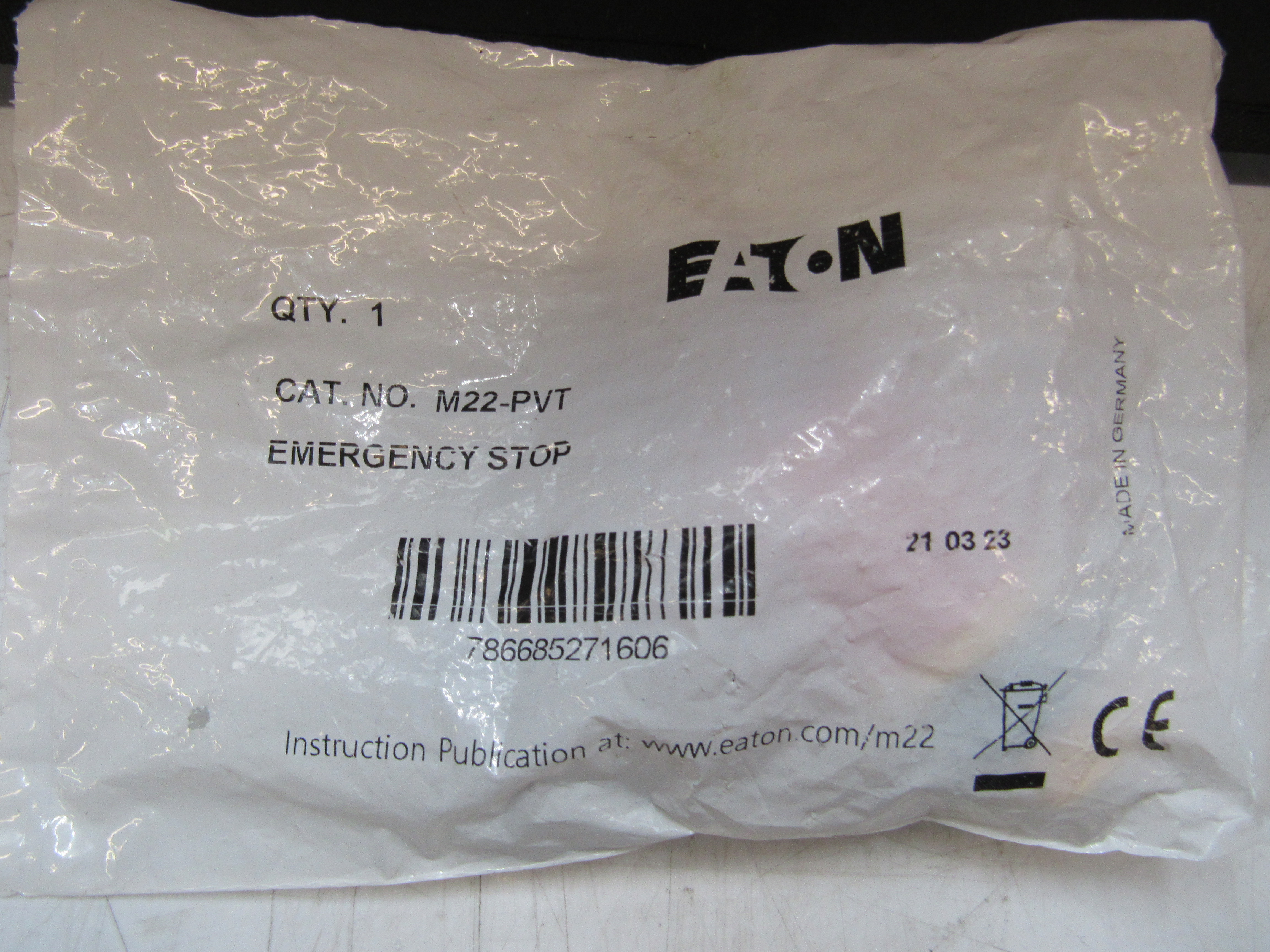 Eaton M22-PVT Non Illuminated Pushbutton Operator