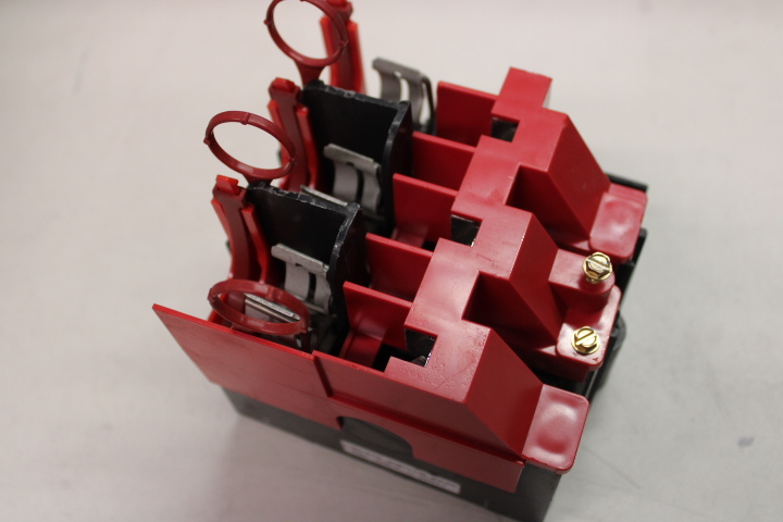 Eaton 17-20957 Disconnect Switches EA (Used)