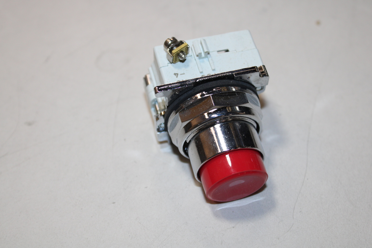 Eaton 10250T112-53 Non-Illuminated Pushbutton