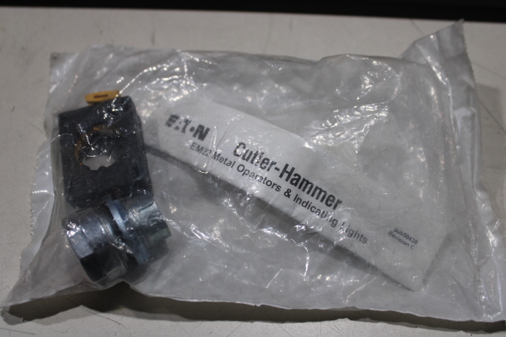 Eaton EM22N2 Pushbuttons