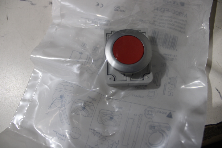 Eaton M30C-FD-R Pushbutton/Pilot Light/Selector Switch Accy
